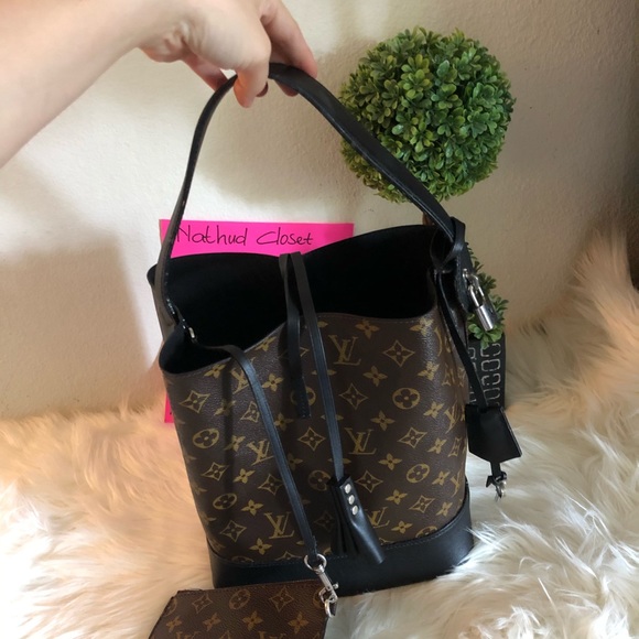 Limited edition ! Authentic LV idole bucket bag - Picture 7 of 14